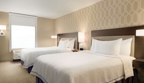 Studio, 2 Queen Beds, Bathtub (Mobility & Hearing)