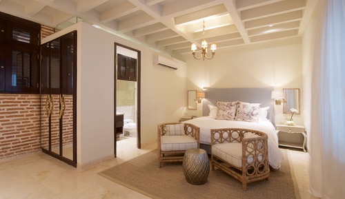 Suite, 1 King Bed
