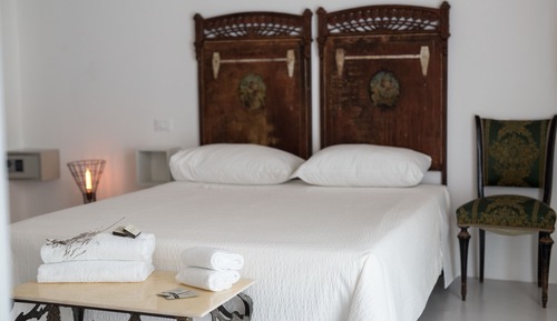 Quadruple Room, Connecting Rooms