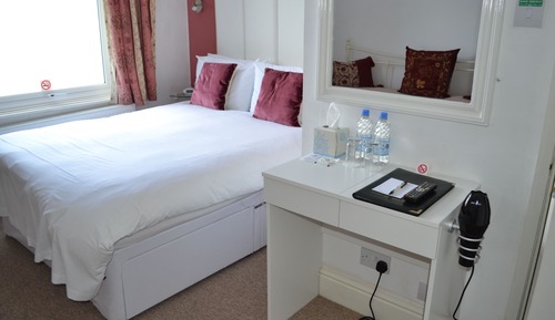 Family Room, 1 Bedroom