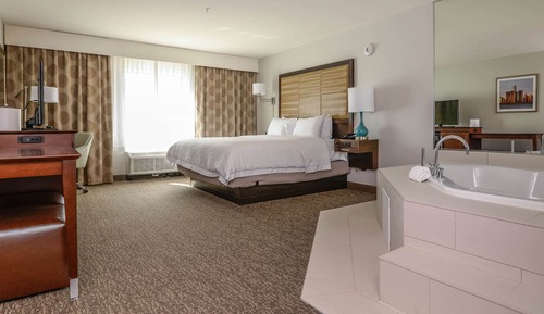 Room, 1 King Bed, Jetted Tub