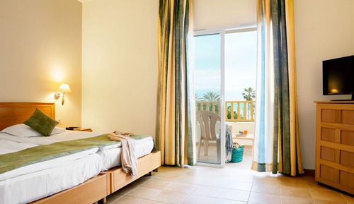 Double or Twin Room, Partial Sea View