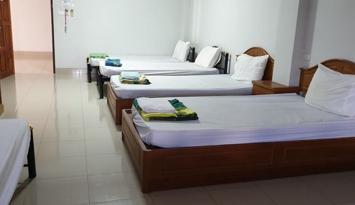 Basic Shared Dormitory, Mixed Dorm, Non Smoking