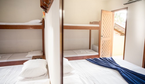 Comfort Room, Multiple Beds