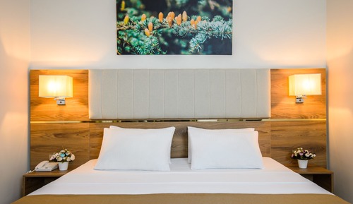 Comfort Double or Twin Room, Partial Sea View