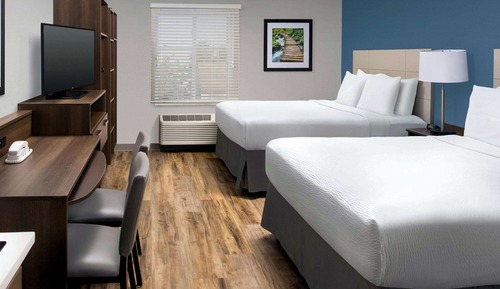 Room, 2 Queen Beds, Accessible, Non Smoking