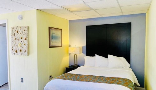 Queen Room