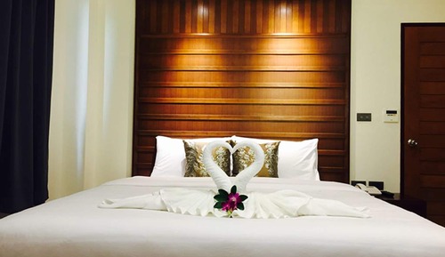 Standard Double Room (Free Roundtrip Airport Transfer)