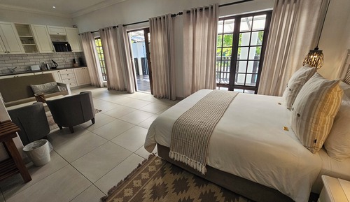 Superior Apartment, 1 Bedroom, Balcony, Courtyard View