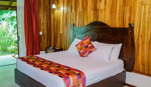Superior Cabin, 2 Queen Beds, Terrace, Mountain View