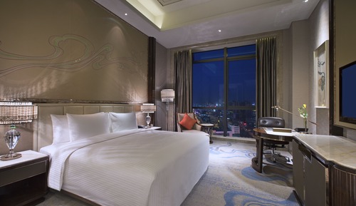 Grand Deluxe King Room
