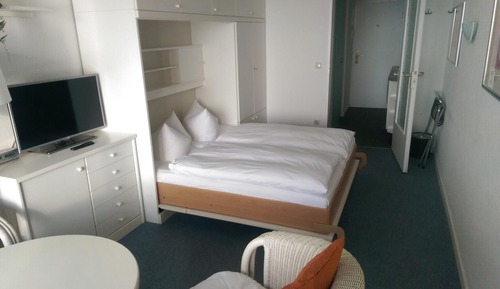 1-room apartment, seaside, foldaway beds, balcony, nonsmoking 