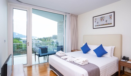 Deluxe Room, 1 King Bed, Balcony