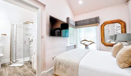 Toll Bar Luxury Villa