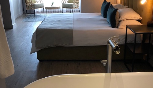 Superior Suite, 1 Bedroom, Garden View