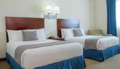 Habitación Estándar, 2 camas dobles - No Fumadores