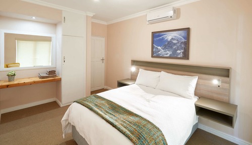 Luxury Double Room, 1 Bedroom, Private Bathroom, Pool View