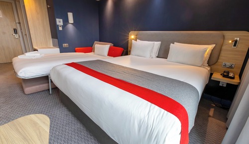 Standard Room, 1 King Bed with Sofa bed (with Free Hot Breakfast)