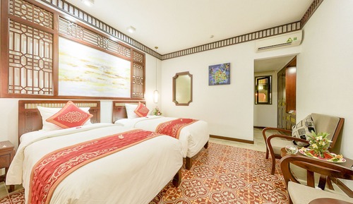 Deluxe Double Room Single Use, Pool View