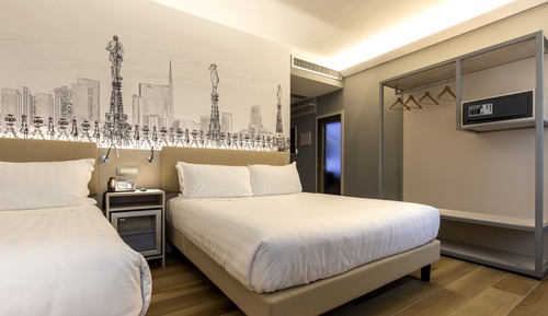 Triple Room