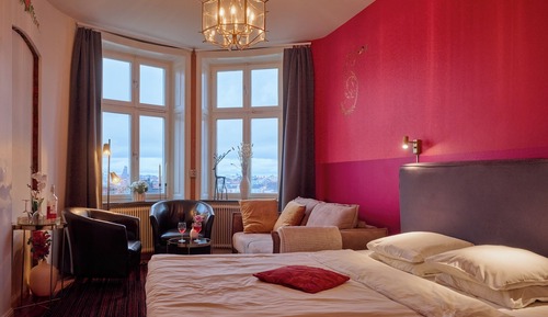 Family Room, Sofa Bed