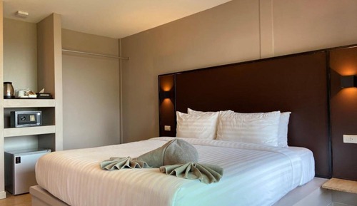Standard Room, 1 King Bed