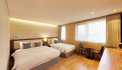 Deluxe Twin Room