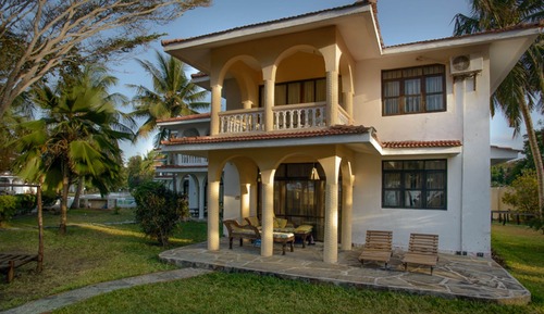 Comfort Villa, 3 Bedrooms, Pool View, Poolside