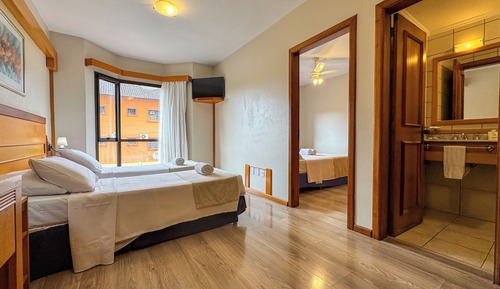 Deluxe Quadruple Room