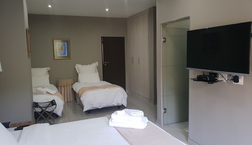 Standard Room, 1 Bedroom (Room 0011)