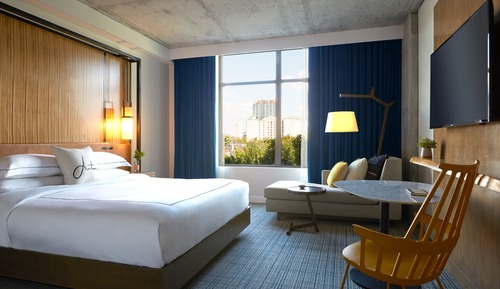 Suite, 1 Bedroom (Walk-In Shower)