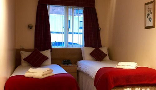 Twin Room, Ensuite