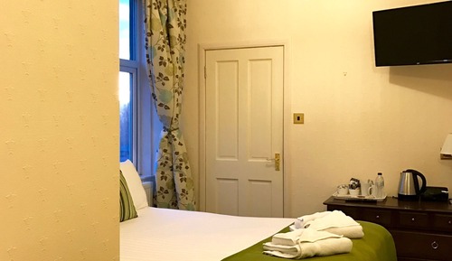Family Room, Ensuite