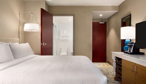 Room, 1 King Bed, Balcony