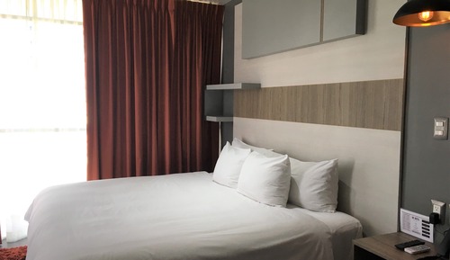 Executive Room, City View