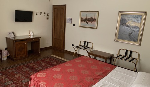 Basic Room With Private External Bathroom