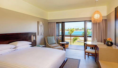 Room, 1 King Bed, Non Smoking, Lagoon View (Balcony)