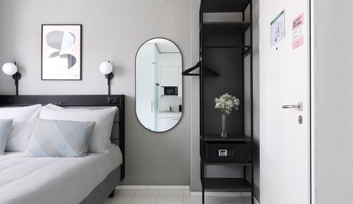 Medium Studio with Kitchenette