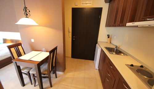Economy Studio (4 adults)
