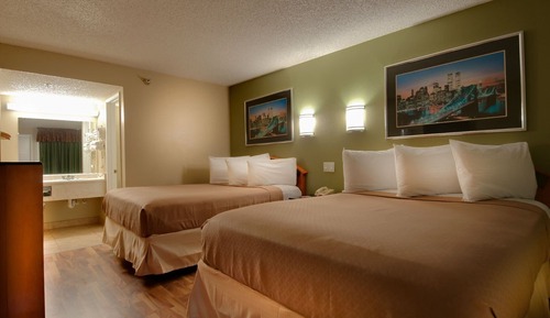 Standard Room, 2 Queen Beds, Non Smoking