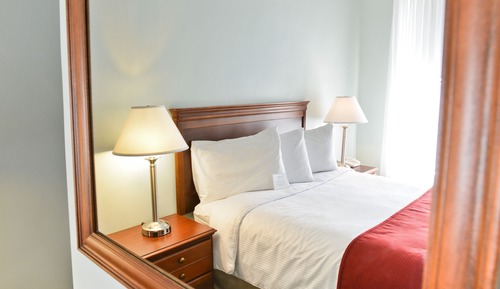 Queen Room