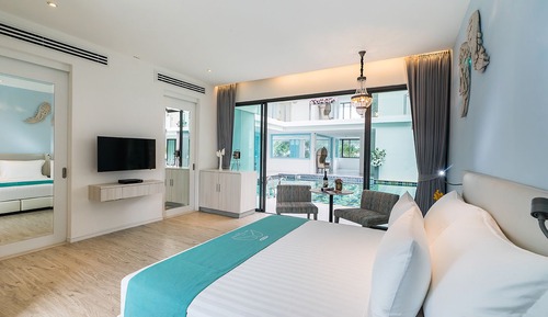 Deluxe Double Room, Pool Access