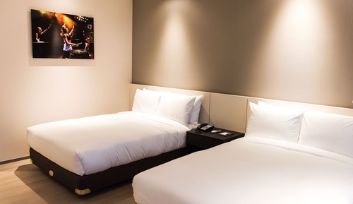 Premium Twin Room, 2 Double Beds