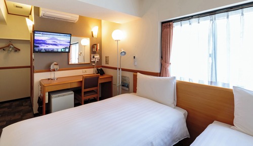 Economy Twin Room, Smoking