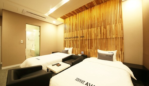 Deluxe Twin Room