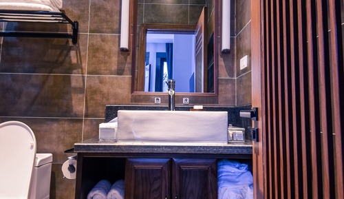 Standard King Room