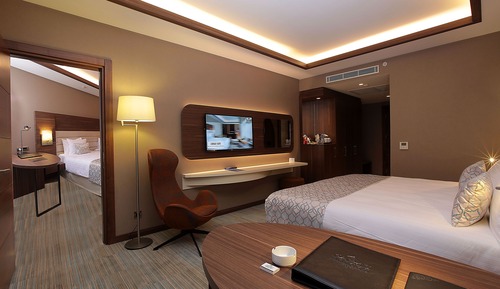 Family Suite (Free Airport Transfer)