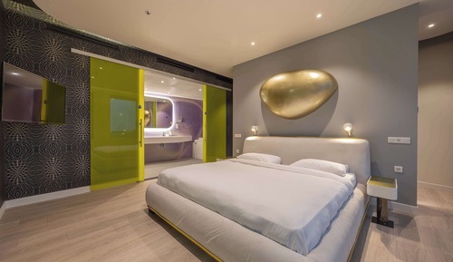 Suite (Karim Rashid)