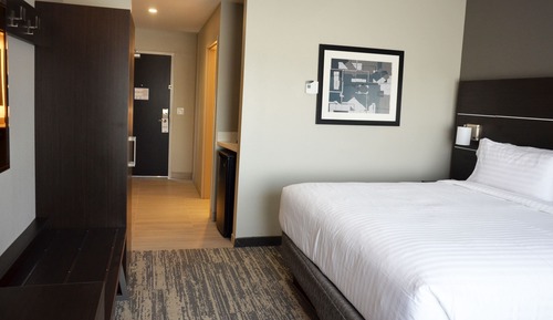 Standard Room, 1 King Bed