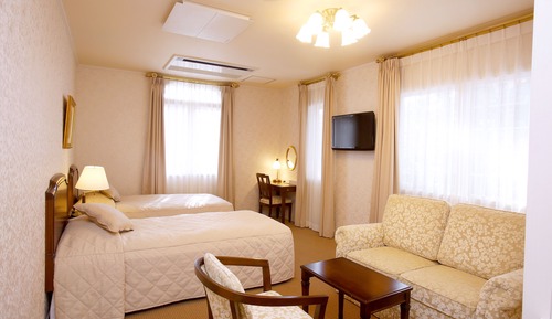 [Annex Building] Corner Twin Room